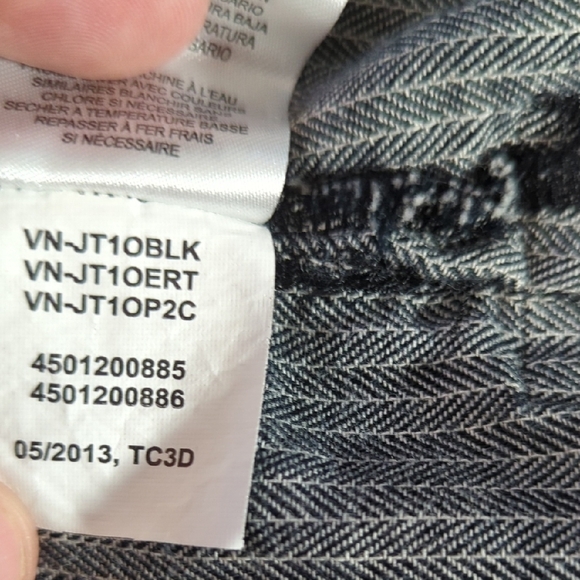 NEW, Vans Gray Casual Button Down Shirt with Classic Collar - Picture 13 of 16